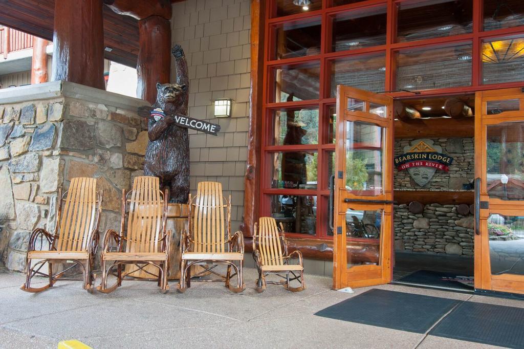 Bearskin Lodge On The River Gatlinburg Bagian luar foto