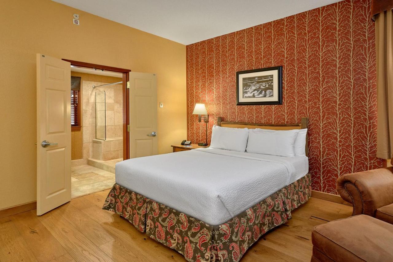 Bearskin Lodge On The River Gatlinburg Bagian luar foto